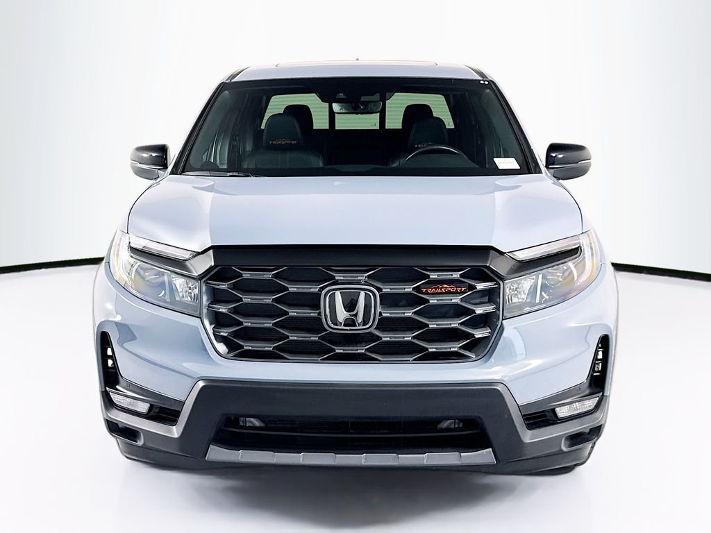 Certified Used 2025 Sonic Gray Pearl Honda TrailSport image 2