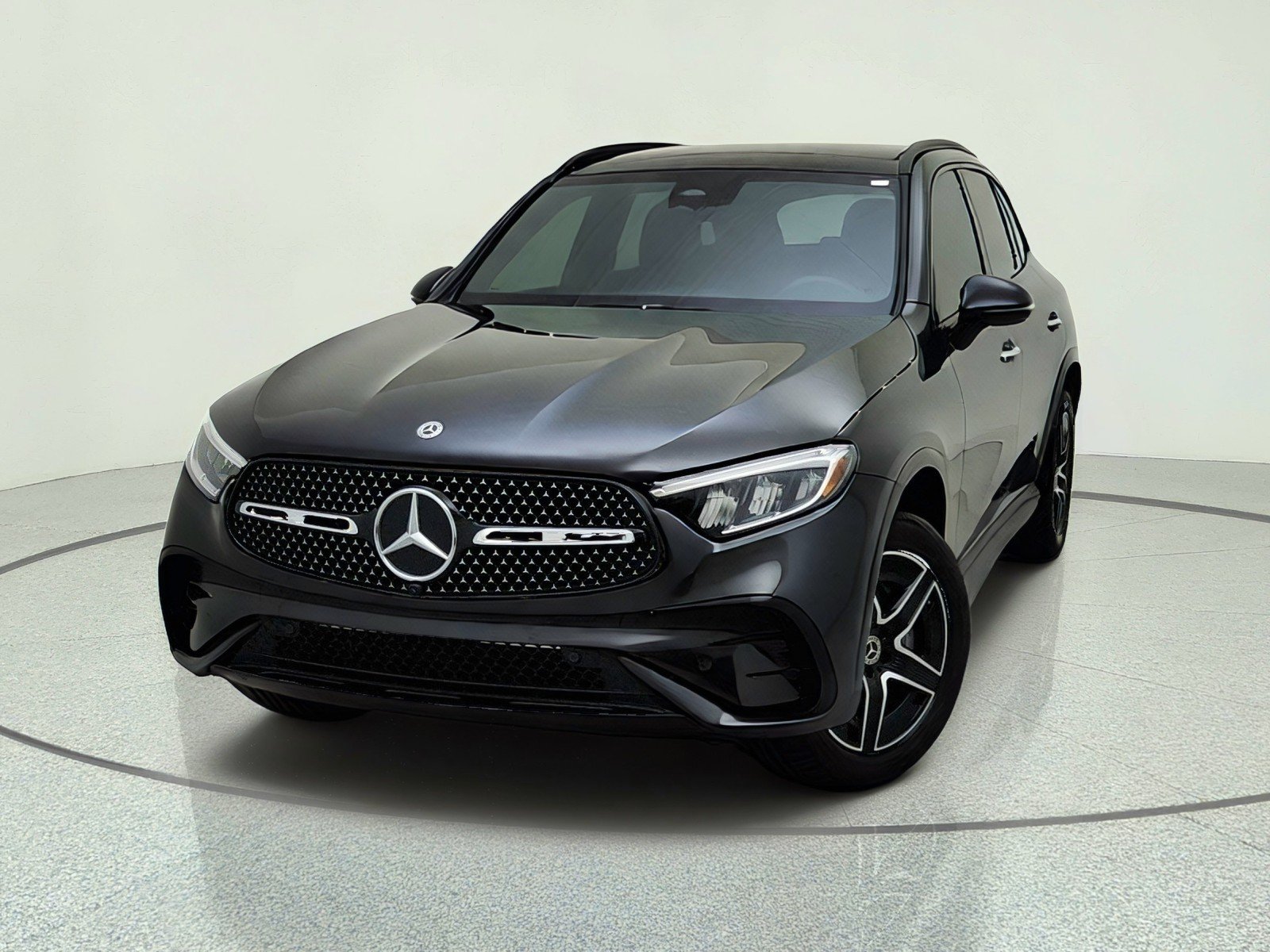 Certified Used 2024 Graphite Grey Metallic Mercedes-Benz GLC 300 image 2
