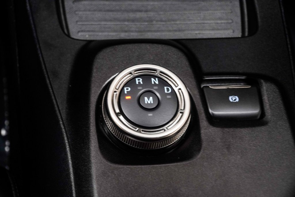Used 2021 Orange Ford Shelby GT500 image 32