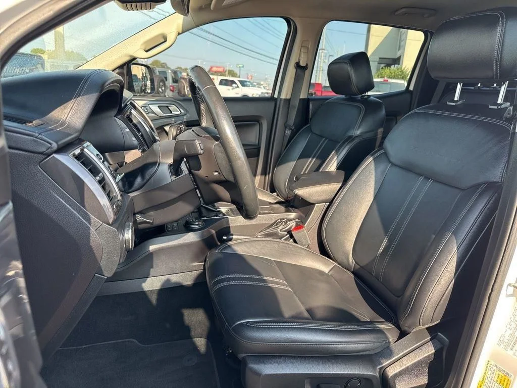 Used 2019 White Ford Lariat image 31