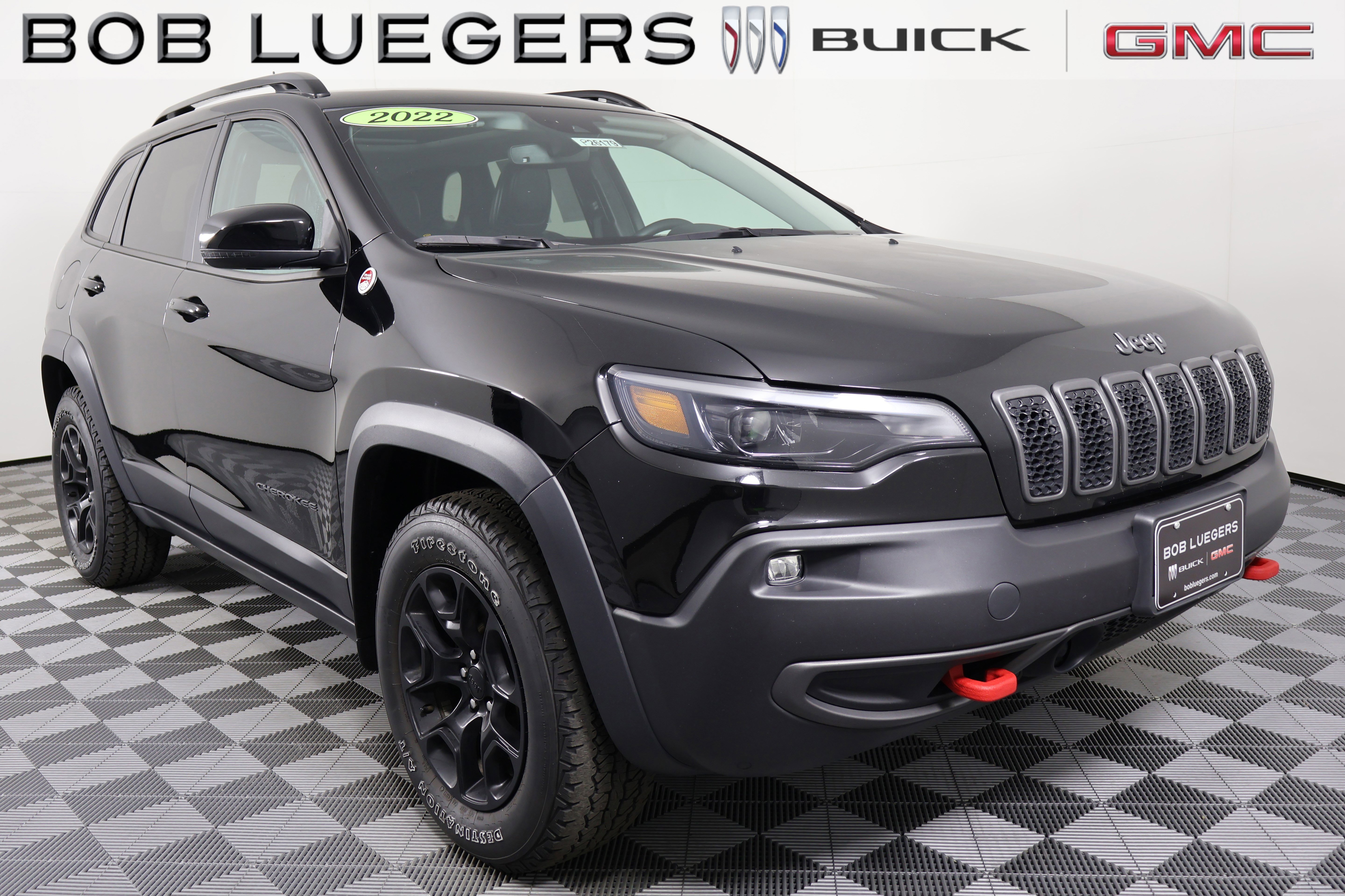 Black 2022 Jeep Cherokee Trailhawk 4WD SUV / Crossover Four-Wheel Drive