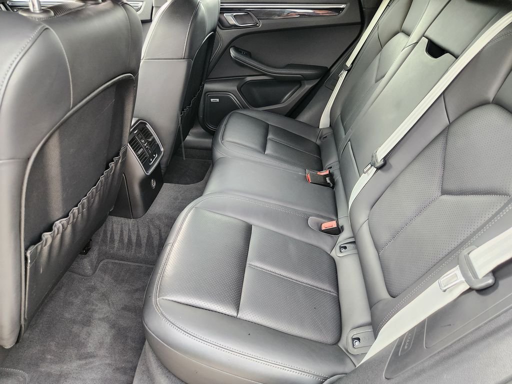 Used 2019 Dolomite Silver Metallic Porsche S image 32