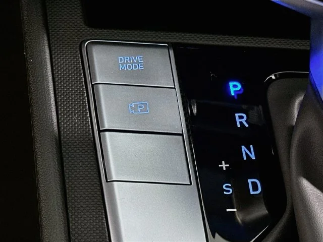 New 2026 Gray Hyundai SE image 18
