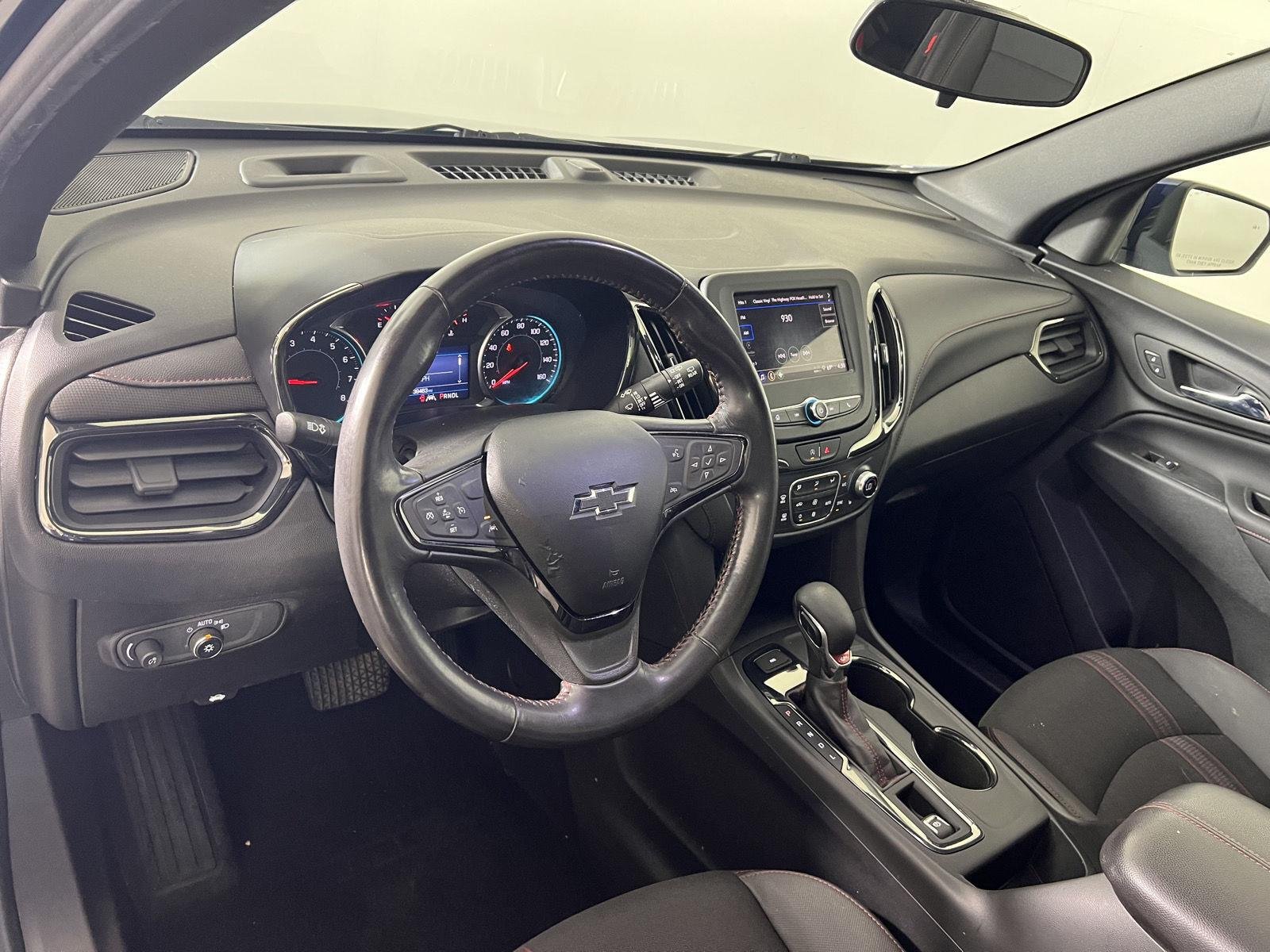 Used 2022 Blue Glow Metallic Chevrolet RS image 4