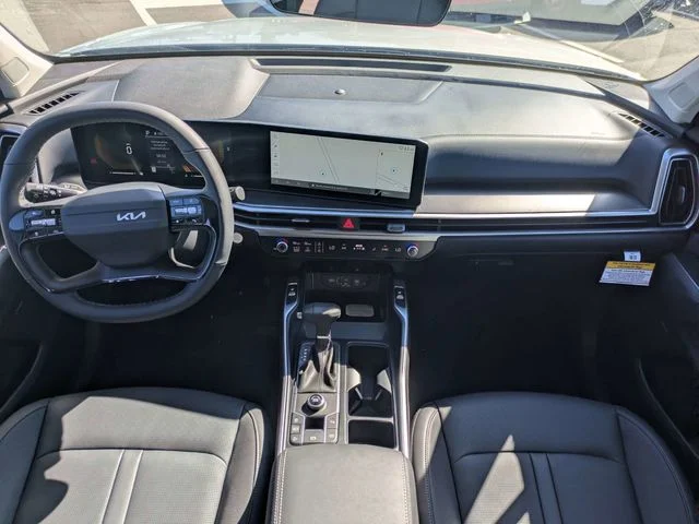 2025 Kia Sorento S - Photo 14