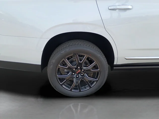 2026 GMC Yukon Denali - Photo 31