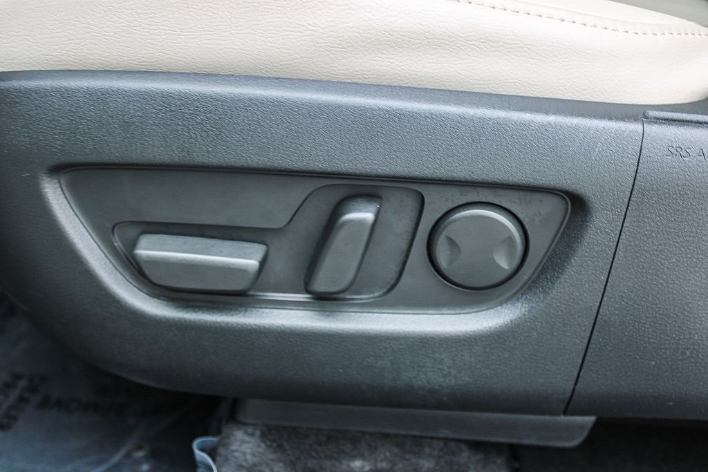 Used 2026 White Mazda 3.3 Turbo Preferred image 22