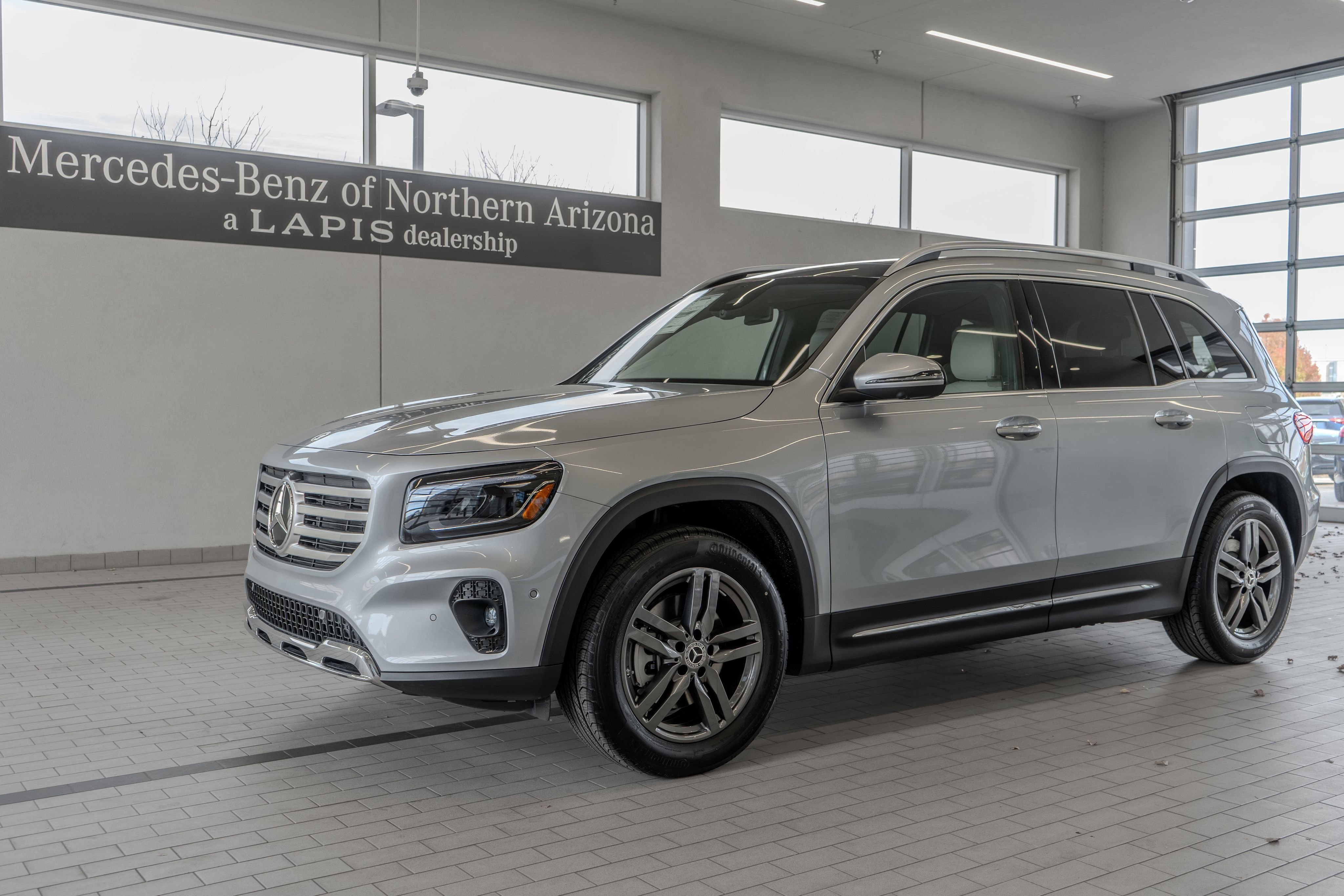 New 2026 Cirrus Silver Metallic Mercedes-Benz GLB 250 image 3
