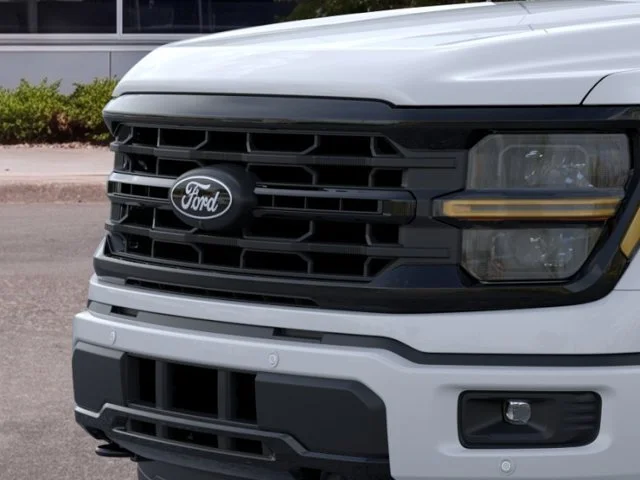New 2026 Oxford White Ford XLT image 17