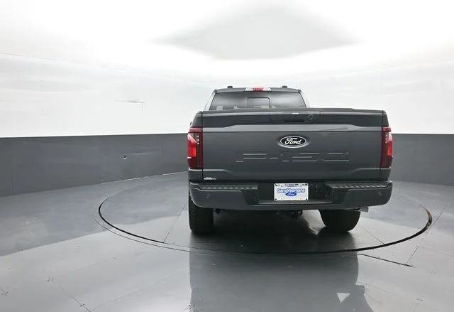 New 2026 Carbonized Gray Metallic Ford XLT image 6