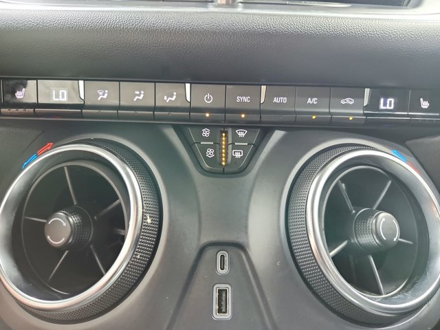 Used 2025 White Chevrolet LT image 30