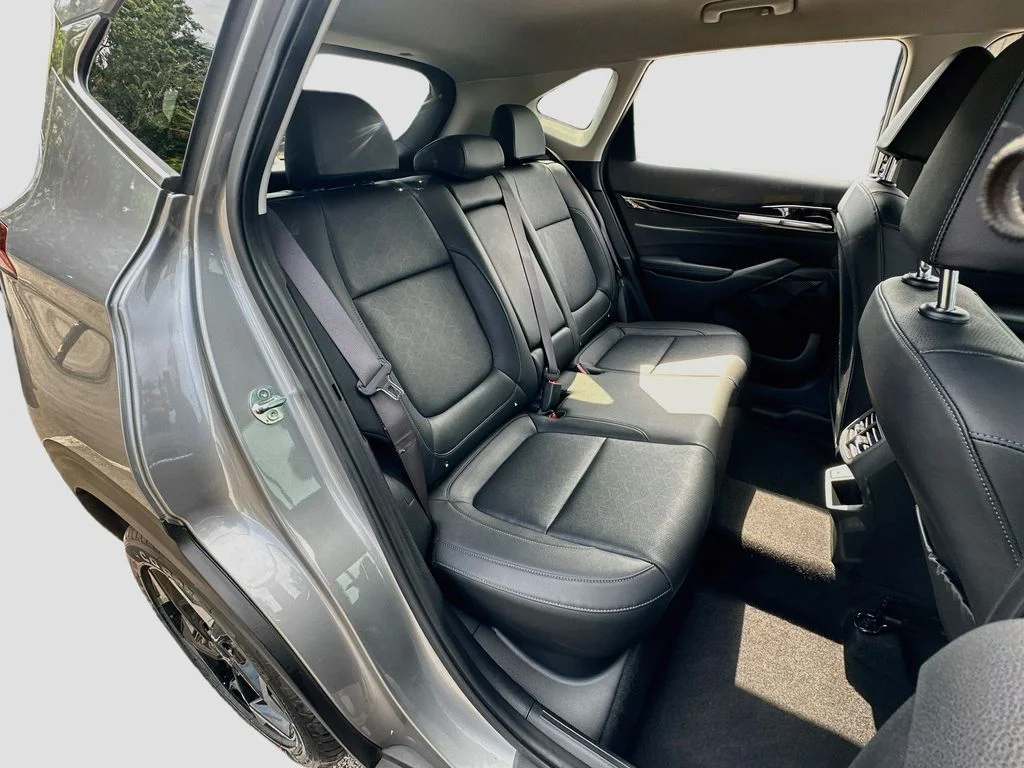 Certified Used 2024 Gray Kia EX image 26