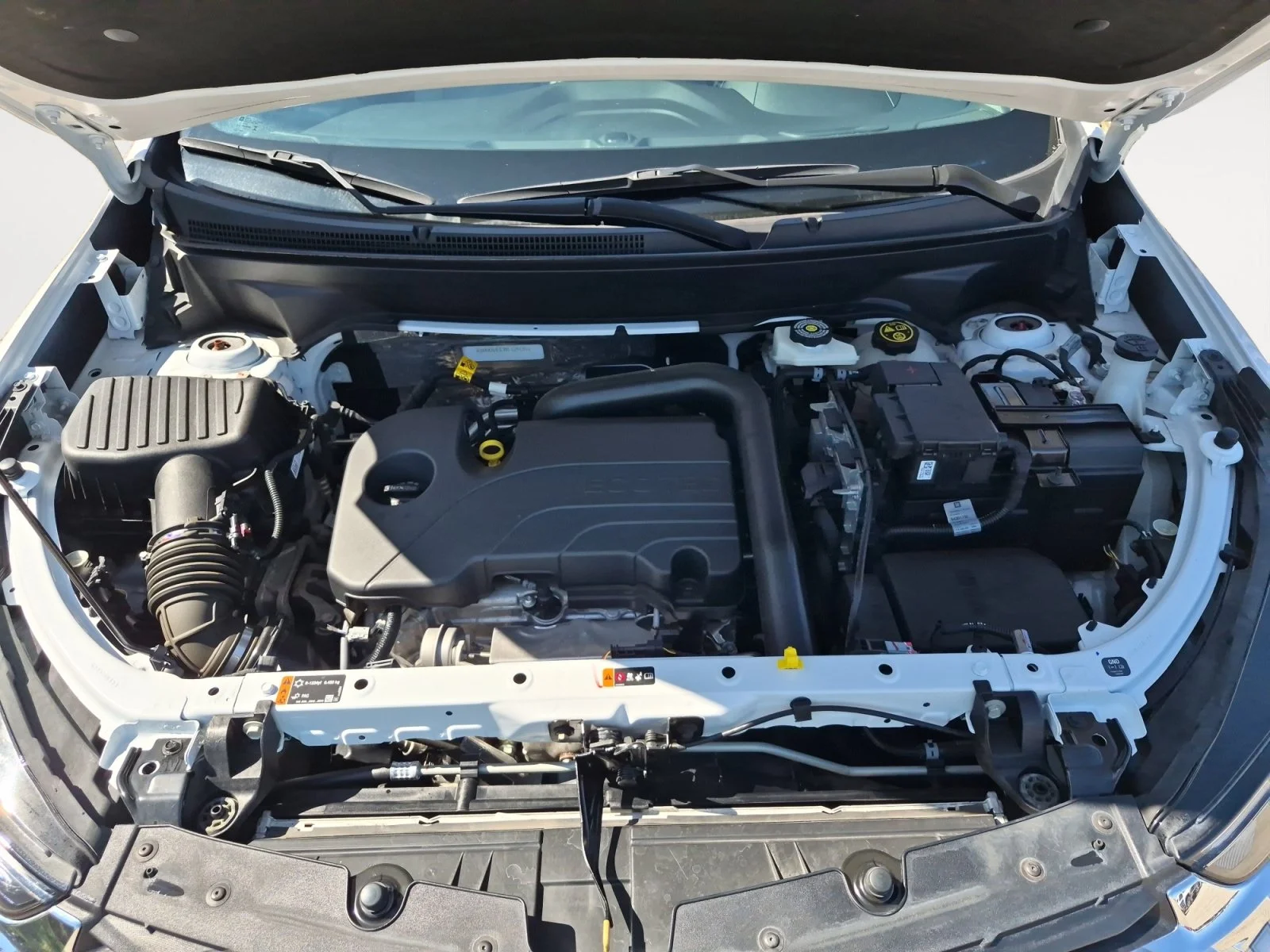 Used 2024 Summit White Chevrolet LS image 24