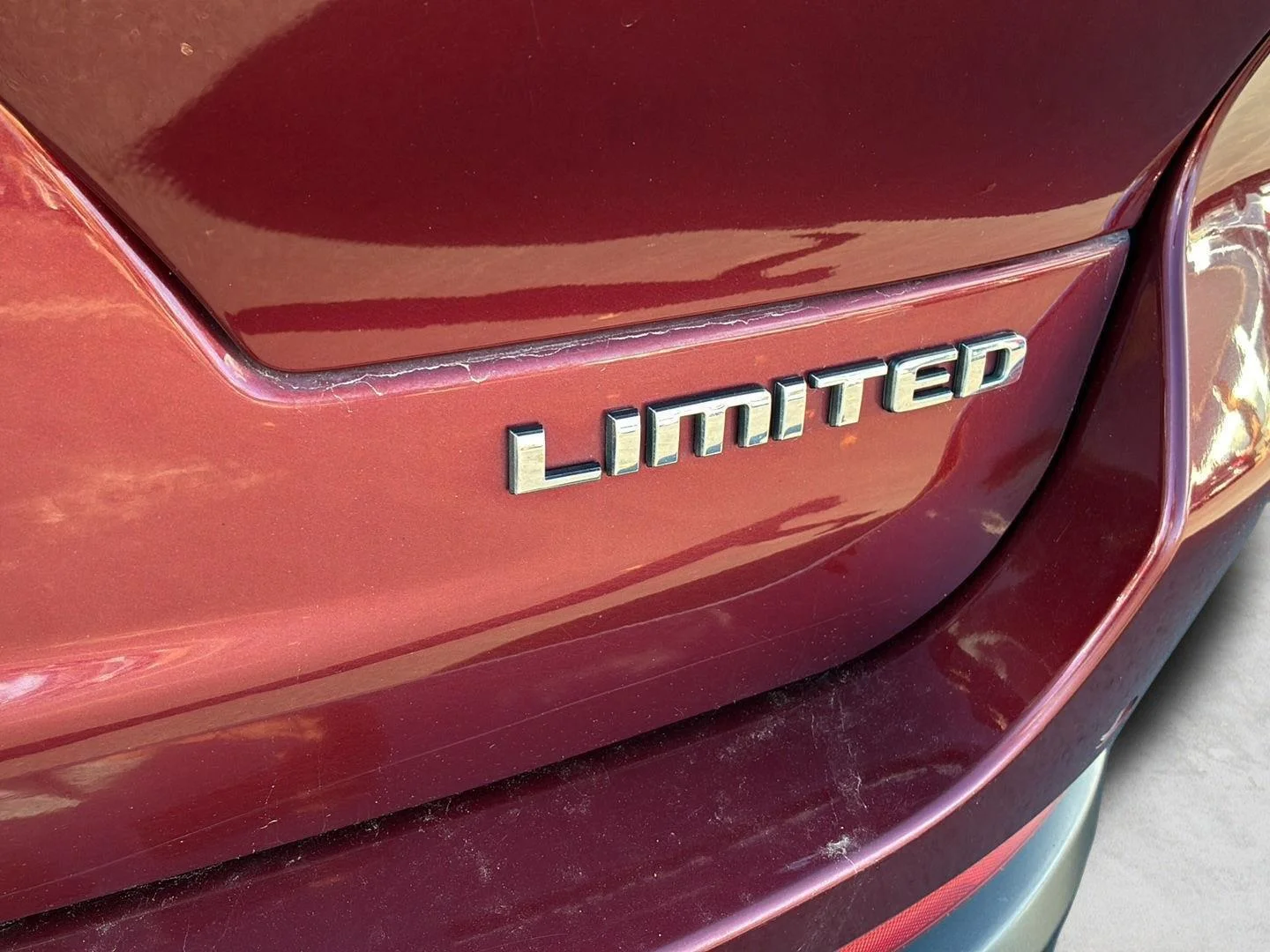 Used 2021 Velvet Red Pearlcoat Jeep Limited image 8