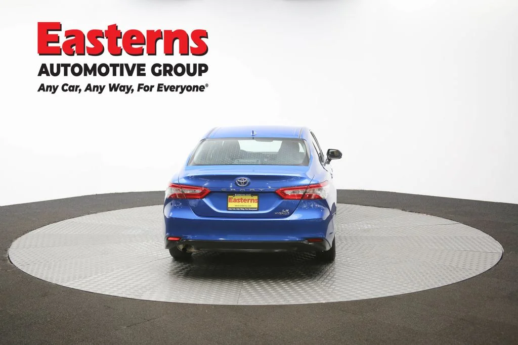 Used 2020 Blue Toyota LE image 33