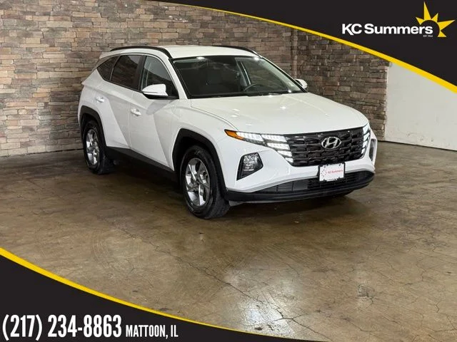 Used 2023 White Pearl Hyundai SEL image 1