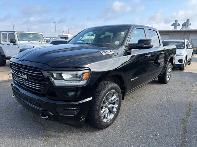 2024 RAM 1500 Laramie 4x4 Crew Cab 5'7's photo