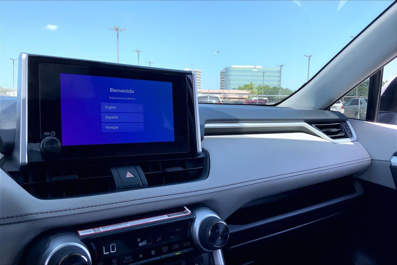 Used 2025 Ice Cap Toyota XLE image 35