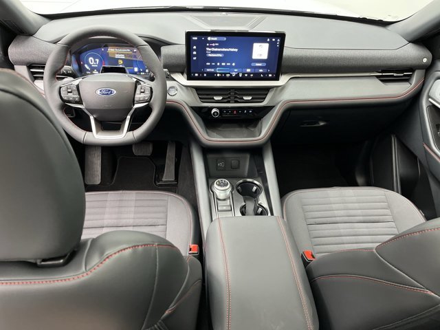 Used 2026 Space White Metallic Ford ST-Line image 4