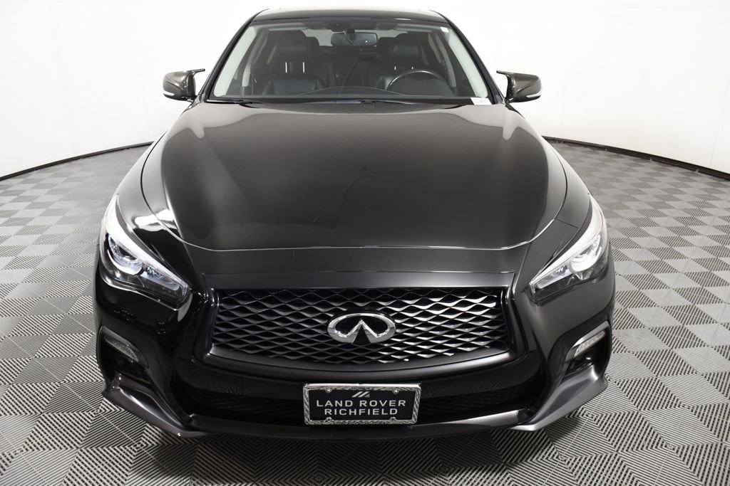Used 2018 Black Obsidian INFINITI Sport image 10