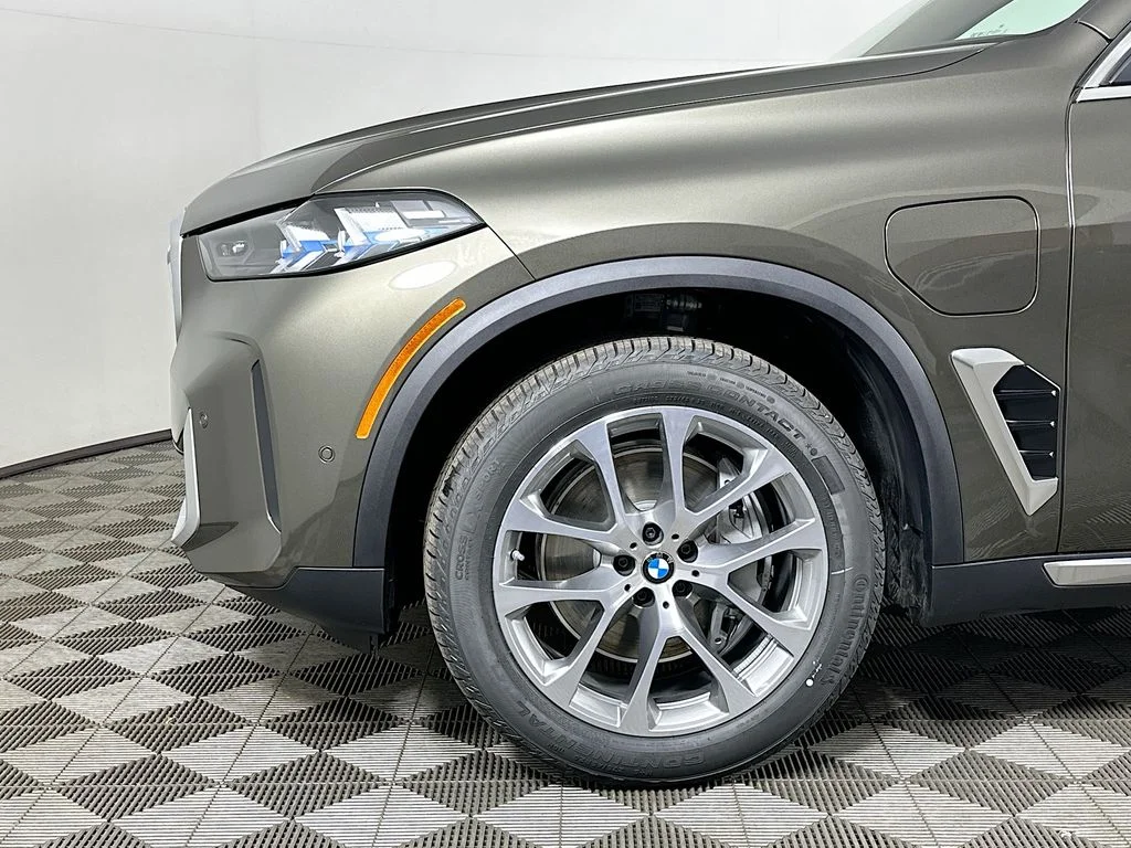 2026 BMW X5 50e - Photo 9