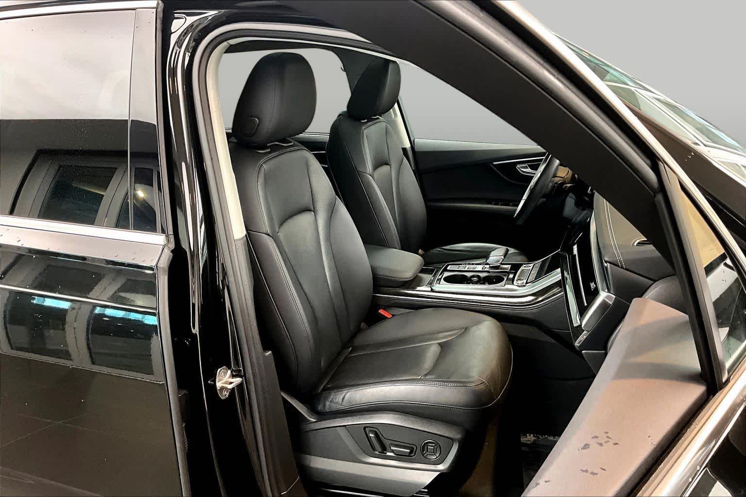 Used 2023 Mythos Black Metallic Audi Premium Plus image 9