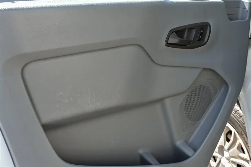Used 2016 Oxford White Ford 150 XLT image 8