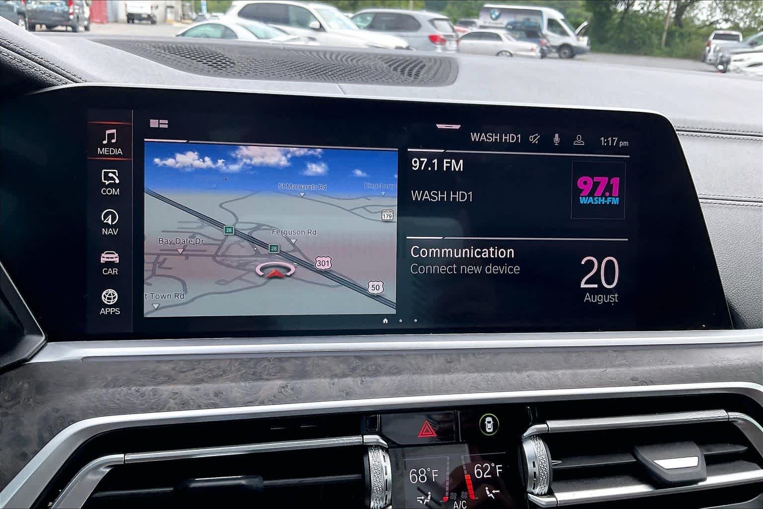 Used 2022 Mineral White Metallic BMW xDrive40i image 35