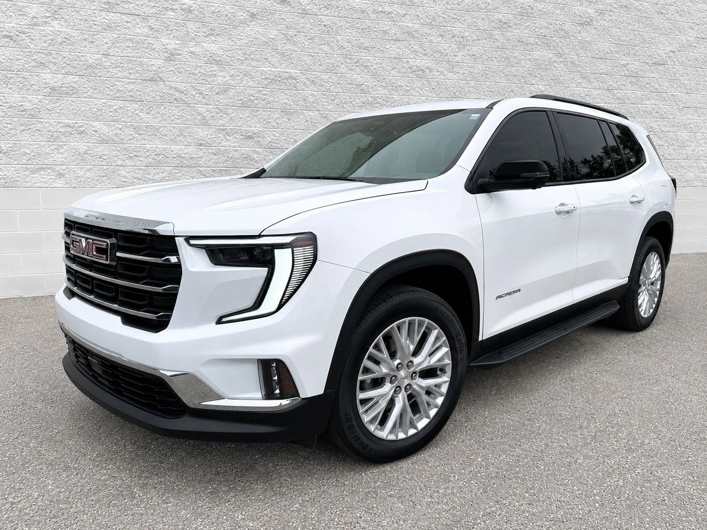 2025 GMC Acadia Elevation FWD's photo
