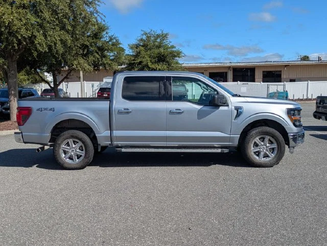 Used 2025 Silver Metallic Ford XLT image 2
