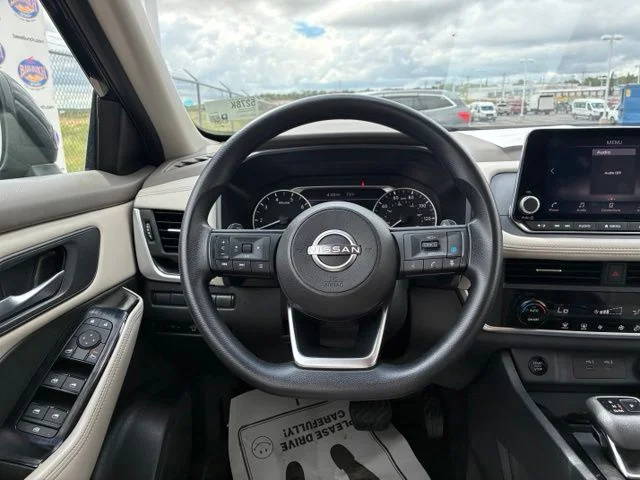 Used 2024 Super Black Nissan SV image 13