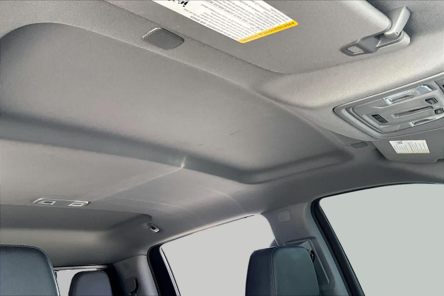Used 2025 Cypress Gray Chevrolet LT image 14