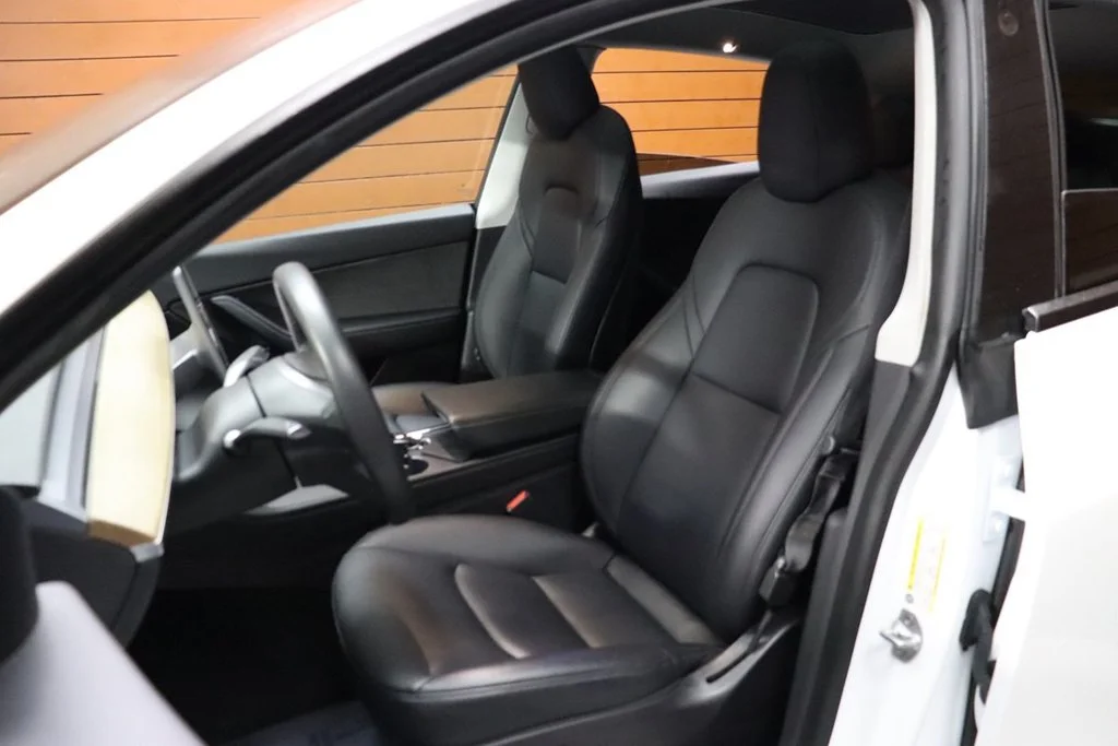 Used 2022 Pearl White Multi-Coat Tesla Performance image 35