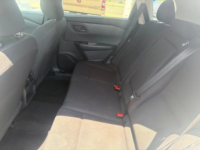 Used 2024 White Nissan S image 15