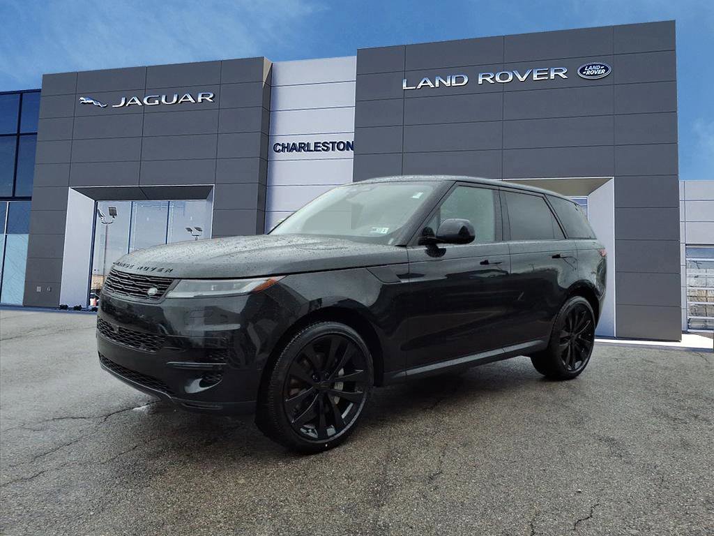 2026 Land Rover Range Rover 3.0 SE LWB 7's photo