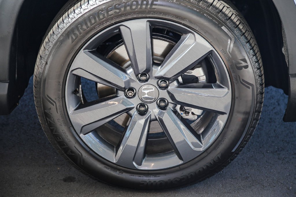 New 2026 Sonic Gray Pearl Honda Sport image 10