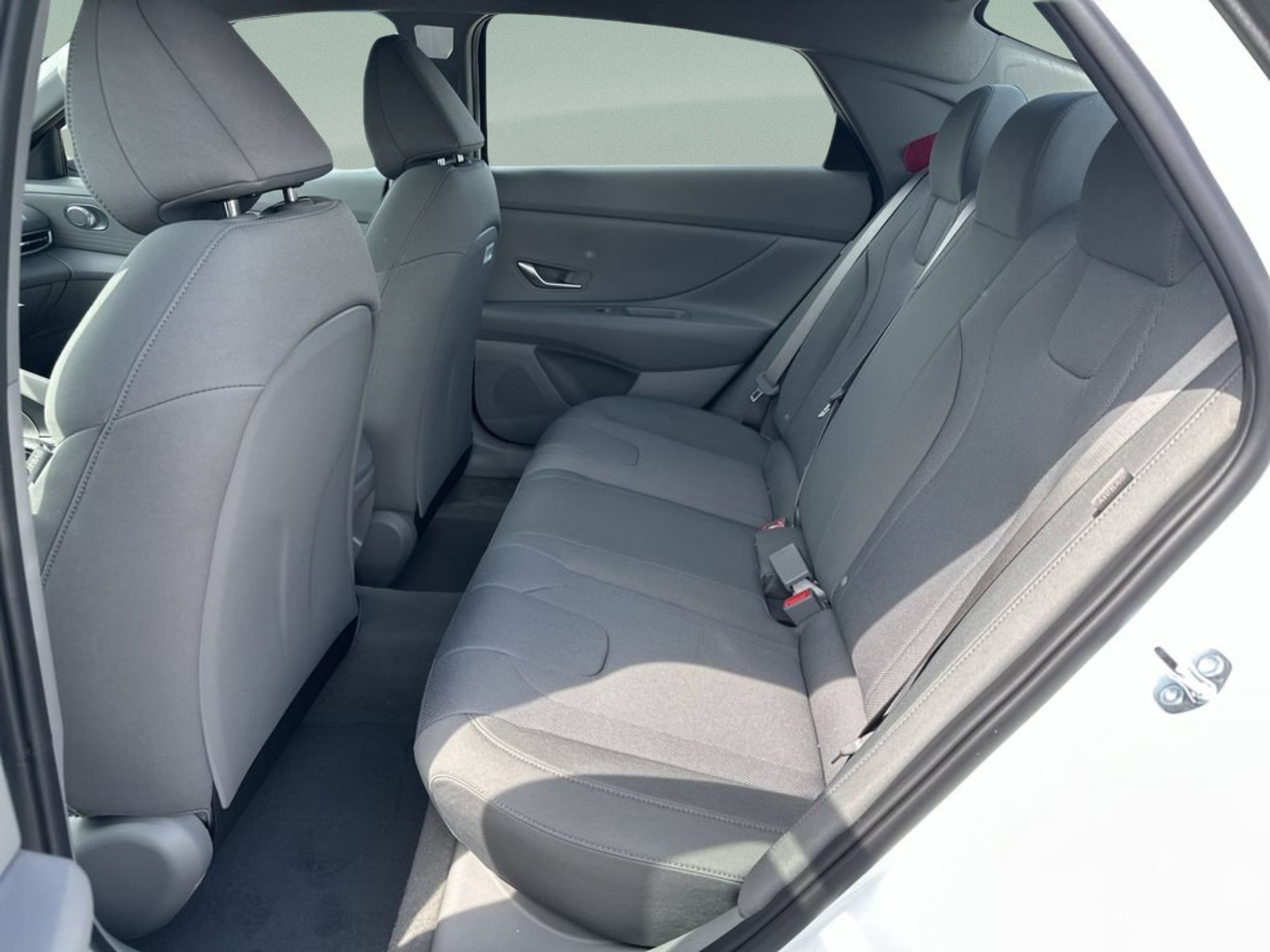 New 2026 Serenity White Hyundai SE image 23