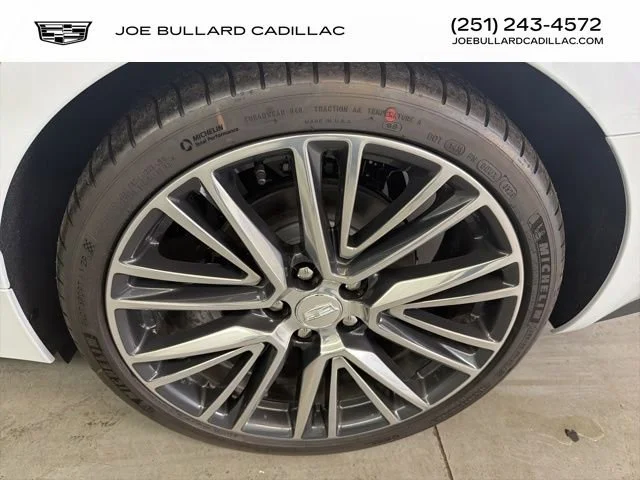 New 2026 Vibrant White Tricoat Cadillac Premium Luxury image 24