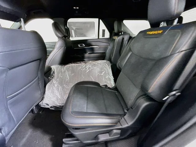 New 2026 Star White Metallic Tri-Coat Ford Tremor® image 57