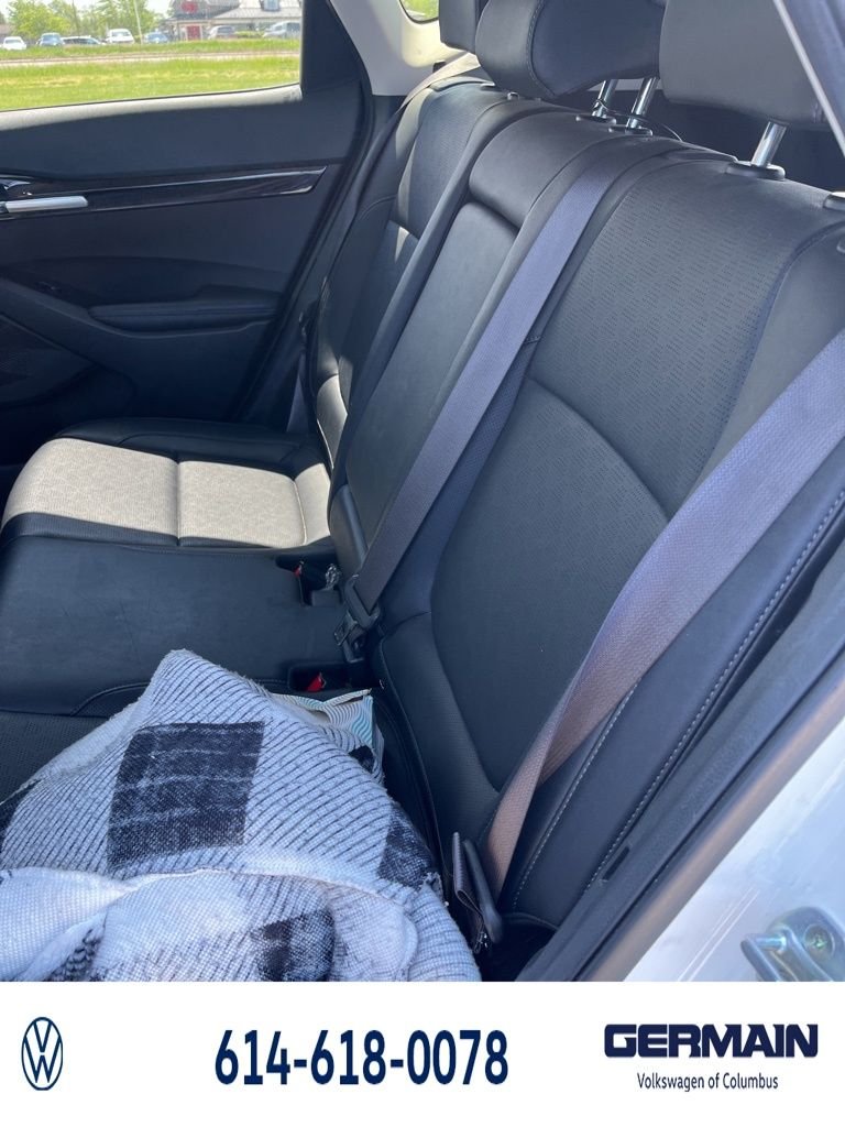 Used 2021 Snow White Pearl Kia EX image 19