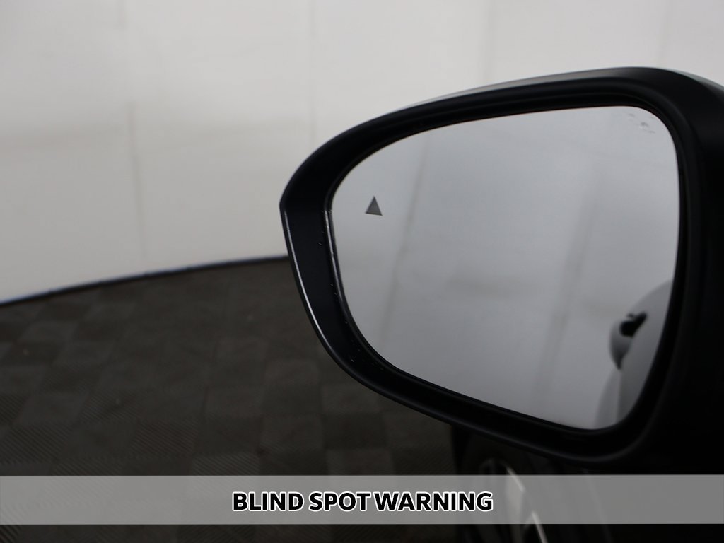 Used 2025 Black Mitsubishi SEL image 8