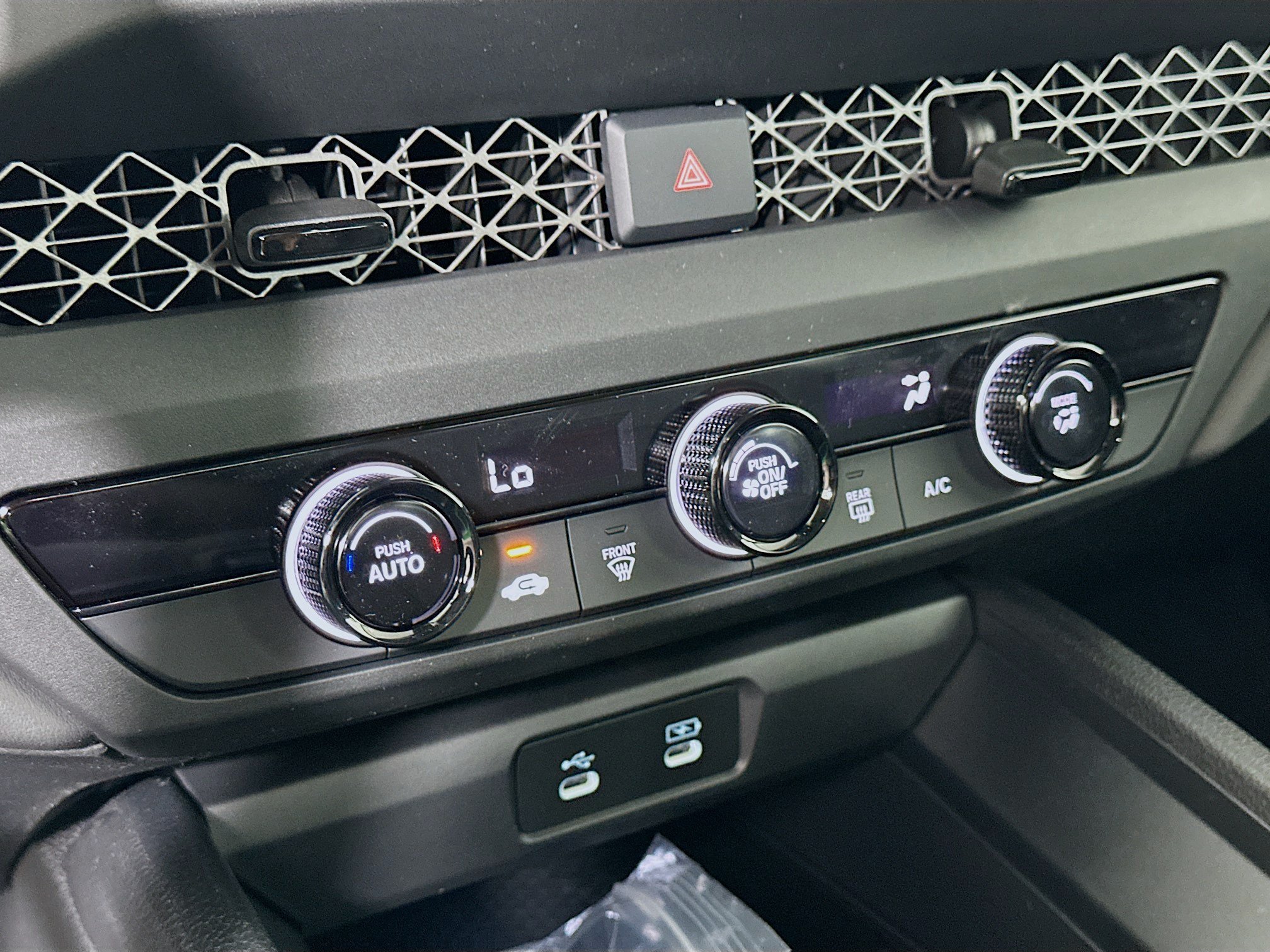 Used 2025 Meteorite Gray Metallic Honda LX image 12