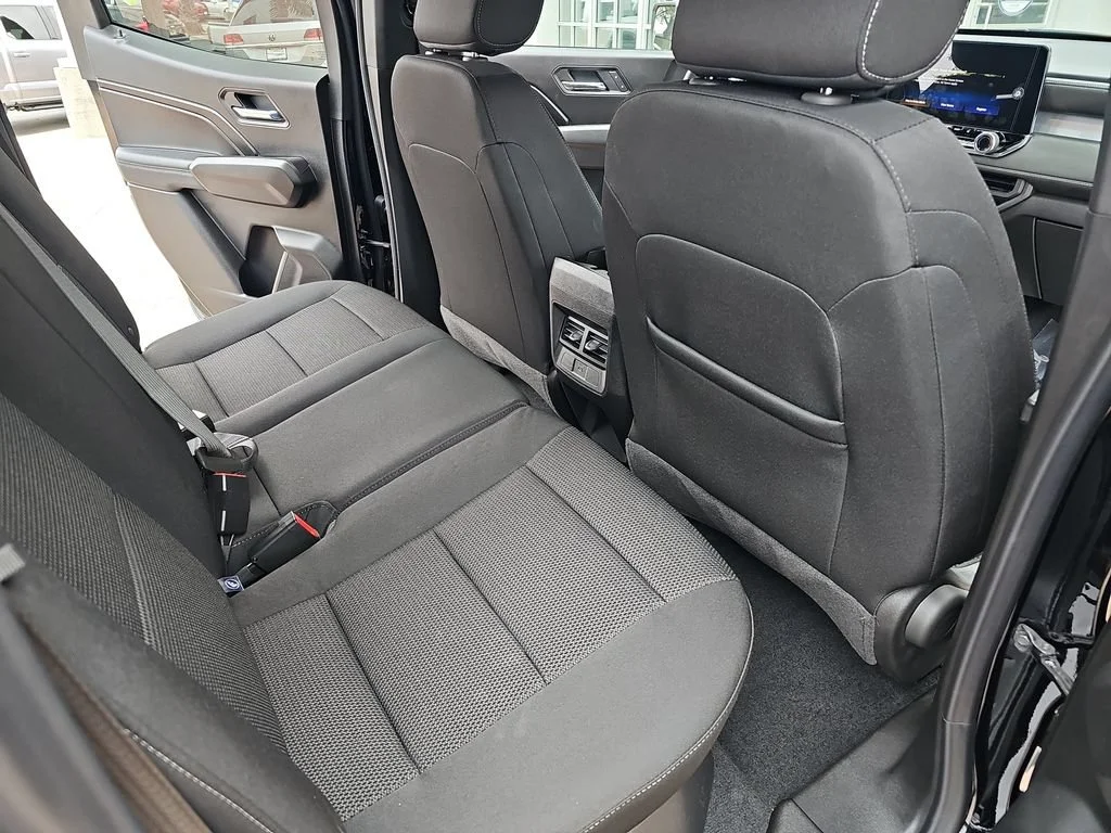 2026 Chevrolet Colorado LT - Photo 11