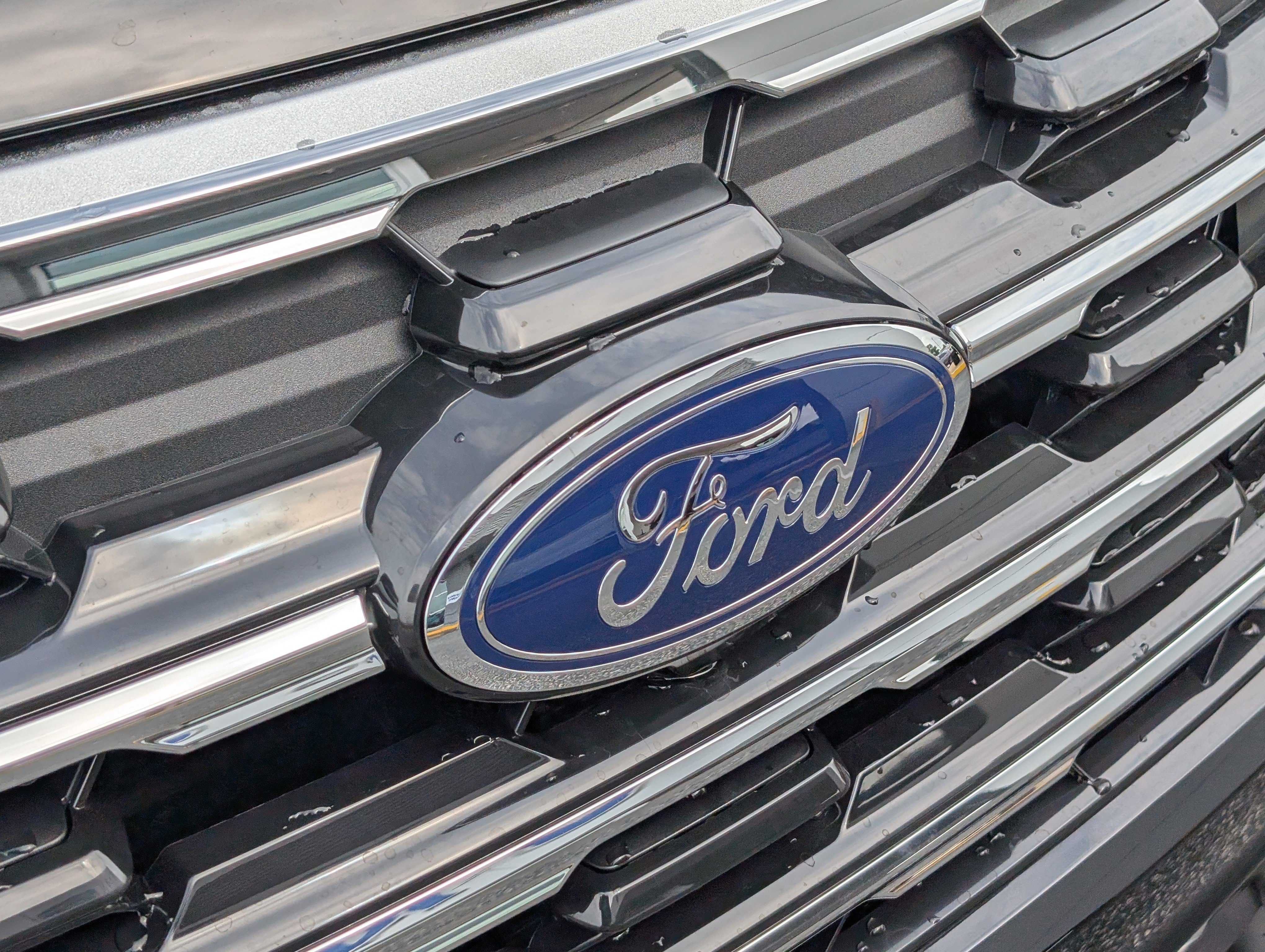 New 2026 Agate Black Metallic Ford Active image 6