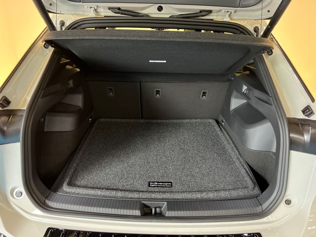 New 2026 Beige Volkswagen 2.0T SEL R-Line Turbo image 5