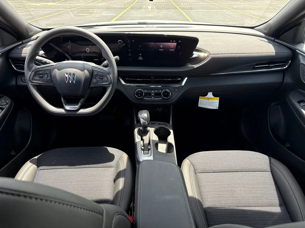 New 2026 Summit White Buick Preferred image 27
