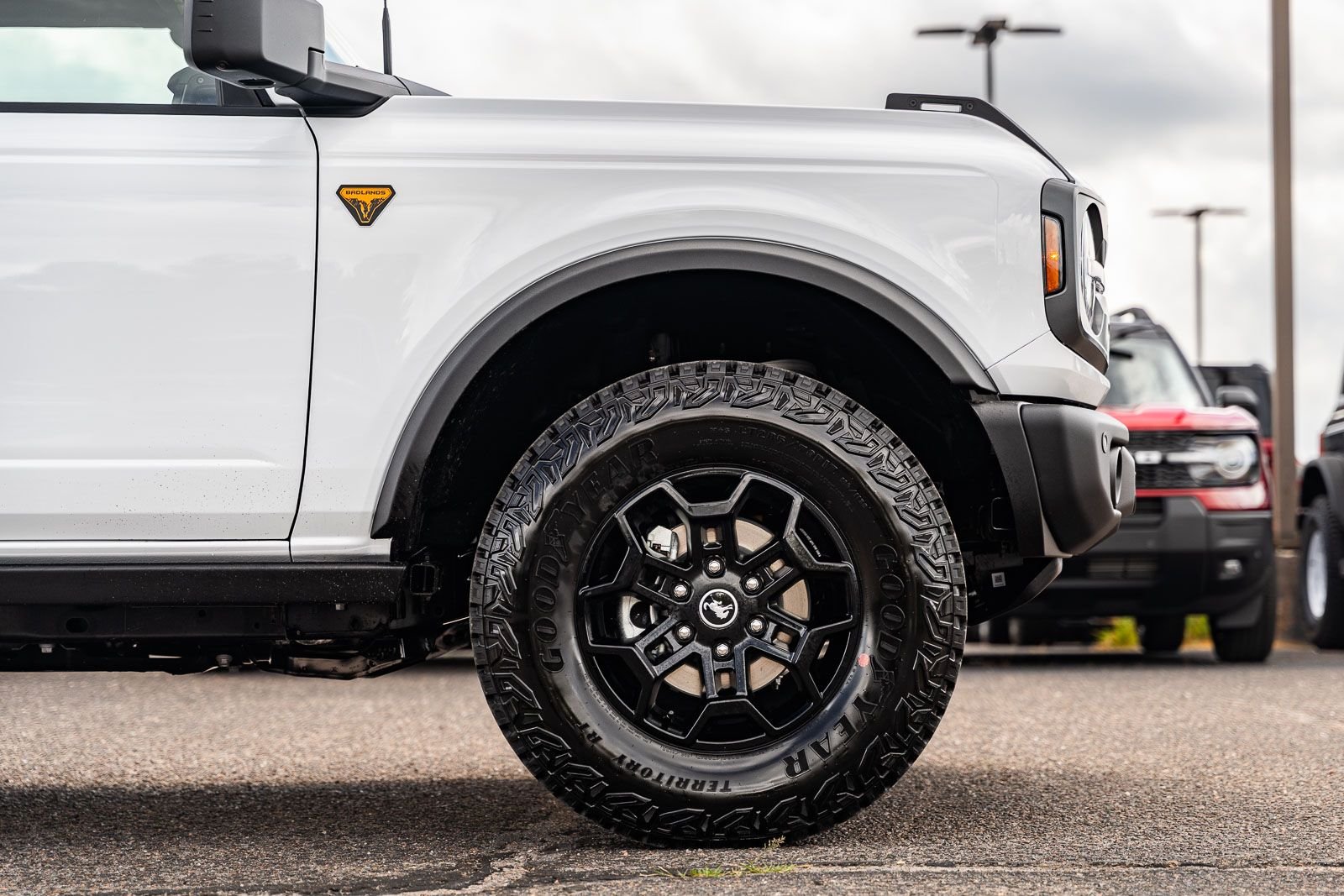 New 2026 Oxford White Ford Badlands® image 5