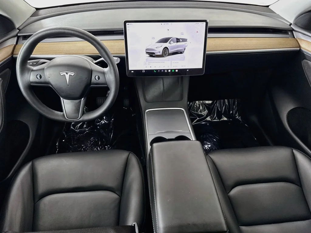 Used 2024 White Tesla Long Range image 24