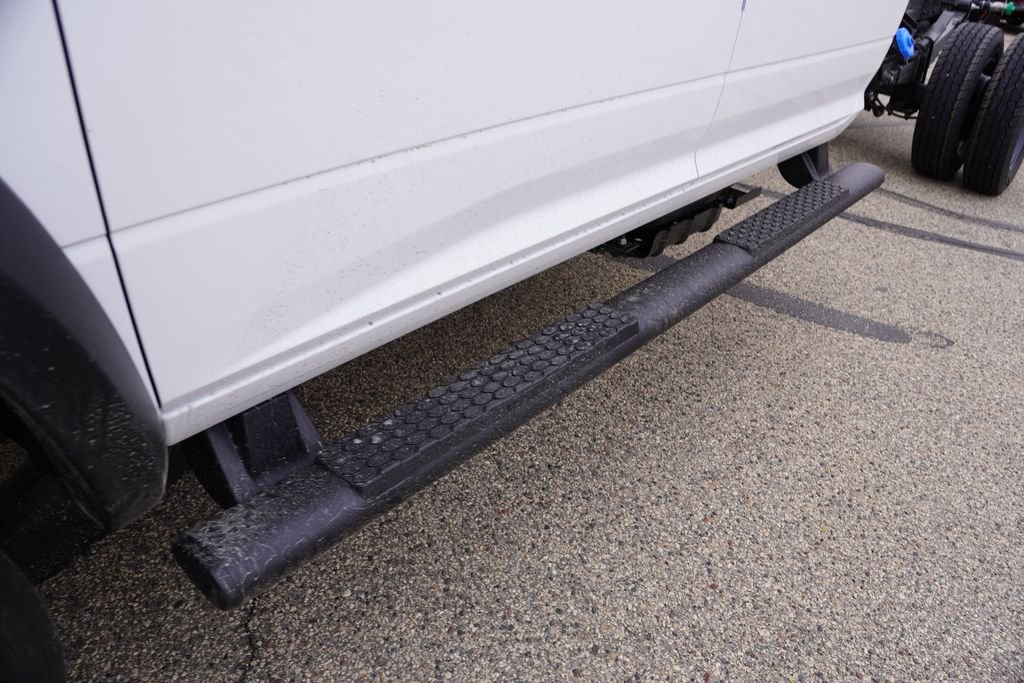 New 2026 Bright White Clearcoat RAM Tradesman image 10