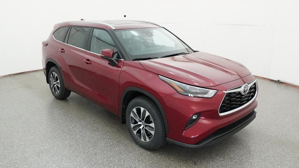 New 2026 Ruby Flare Pearl Toyota XLE image 10